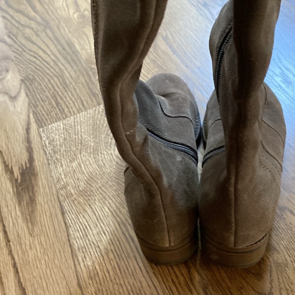 Merona Suede Boot - Picture 4 of 8